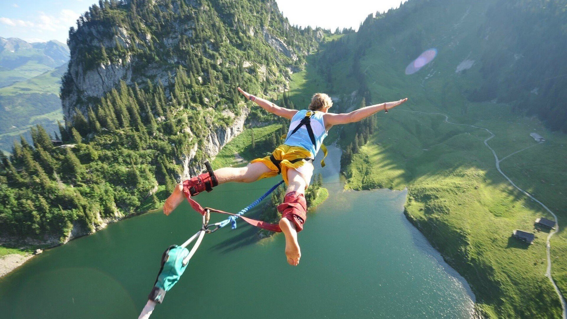 世界杯分组抽签-天才与乱局，东契奇新星赛表现惊艳，西班牙队未来可期
